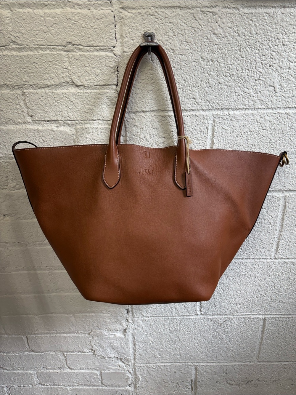 Polo by Ralph Lauren Bellport Large Reversible Leather Tote - Picture 3 of 15